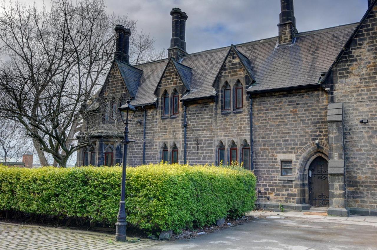 The Old Vicarage - Secure Parking, Fast Wifi, Garden Villa Leeds  Exterior photo